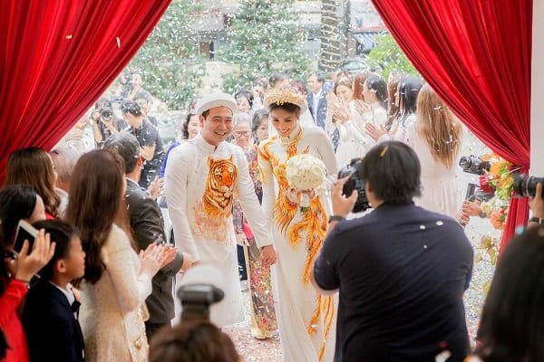 Đám hỏi nhà gái cần chuẩn bị những gì? nhà Trai 3 Lễ đám hỏi cũng có ý nghĩa quan trọng và đòi hỏi nhiều sự trang trọng chuẩn bị kỹ lưỡng