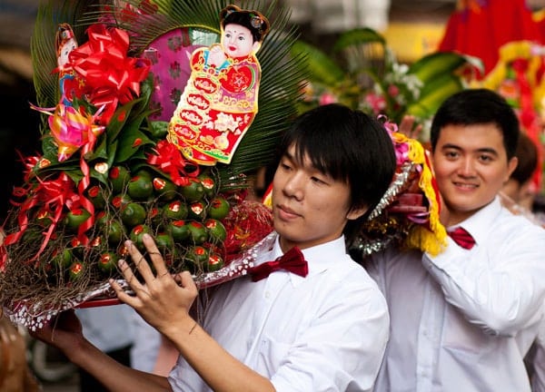 Nghi lễ ăn hỏi miền Nam - Việt Nam là gì? 2 Nghi thức rước vật dẫn lễ