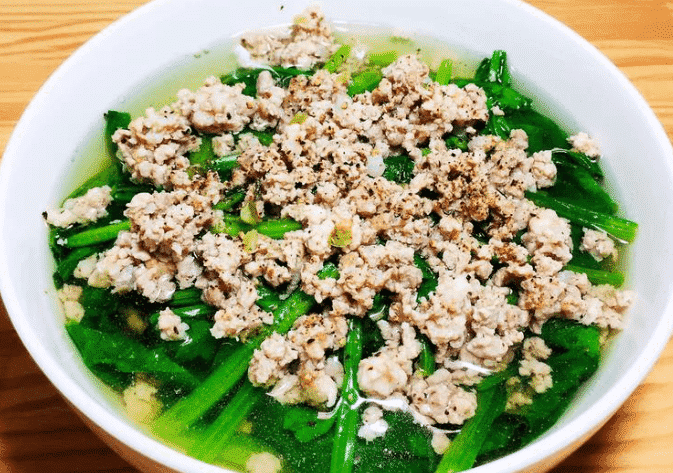 Cây rau chân vịt 6 Rau chân vịt nấu canh thịt bằm